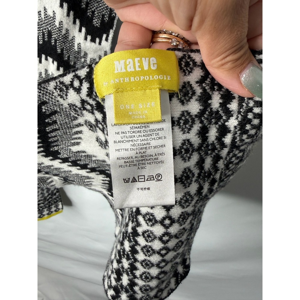 Maeve Anthropologie Black White Chevron Zigzag Knit Scarf Yellow Trim One Size
